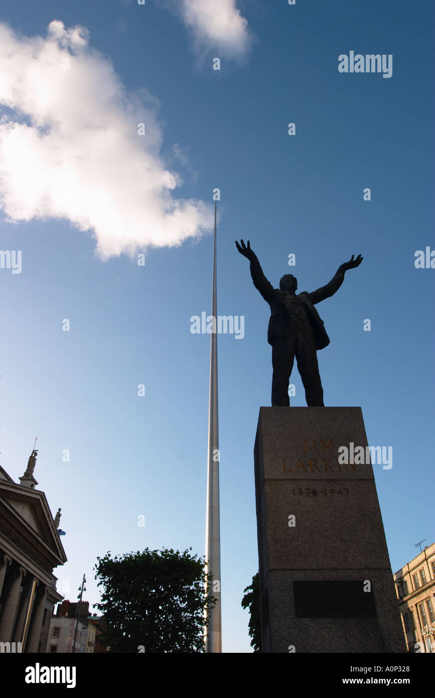The spire the needle dublin oconnell street Stock Photo Alamy