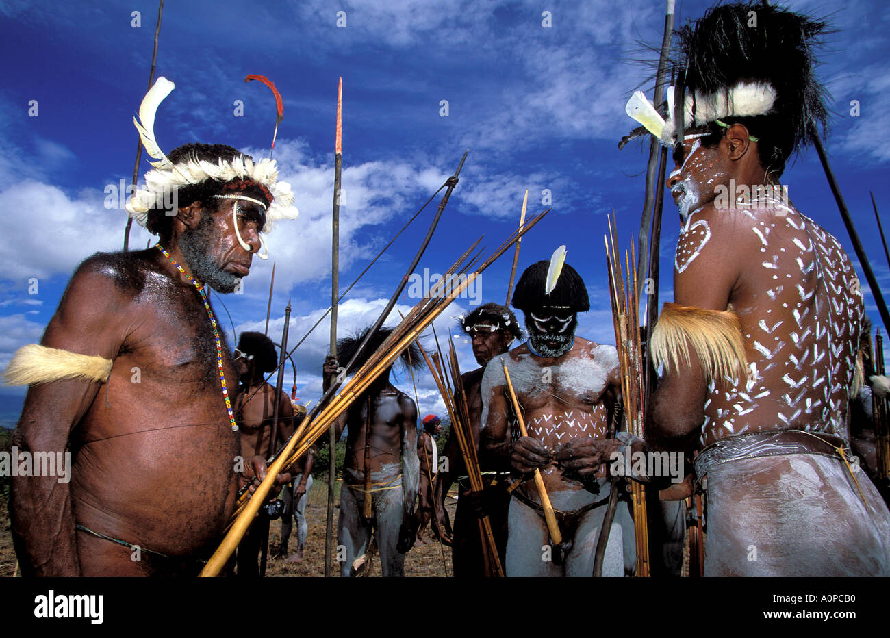 indonesia irian jaya baliem valley Dani warriors before the fight Stock Photo