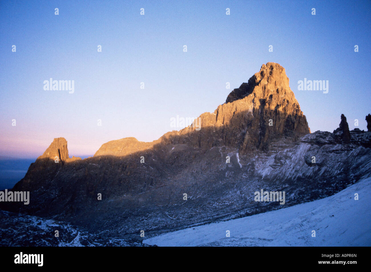 5199m hi-res stock photography and images - Alamy