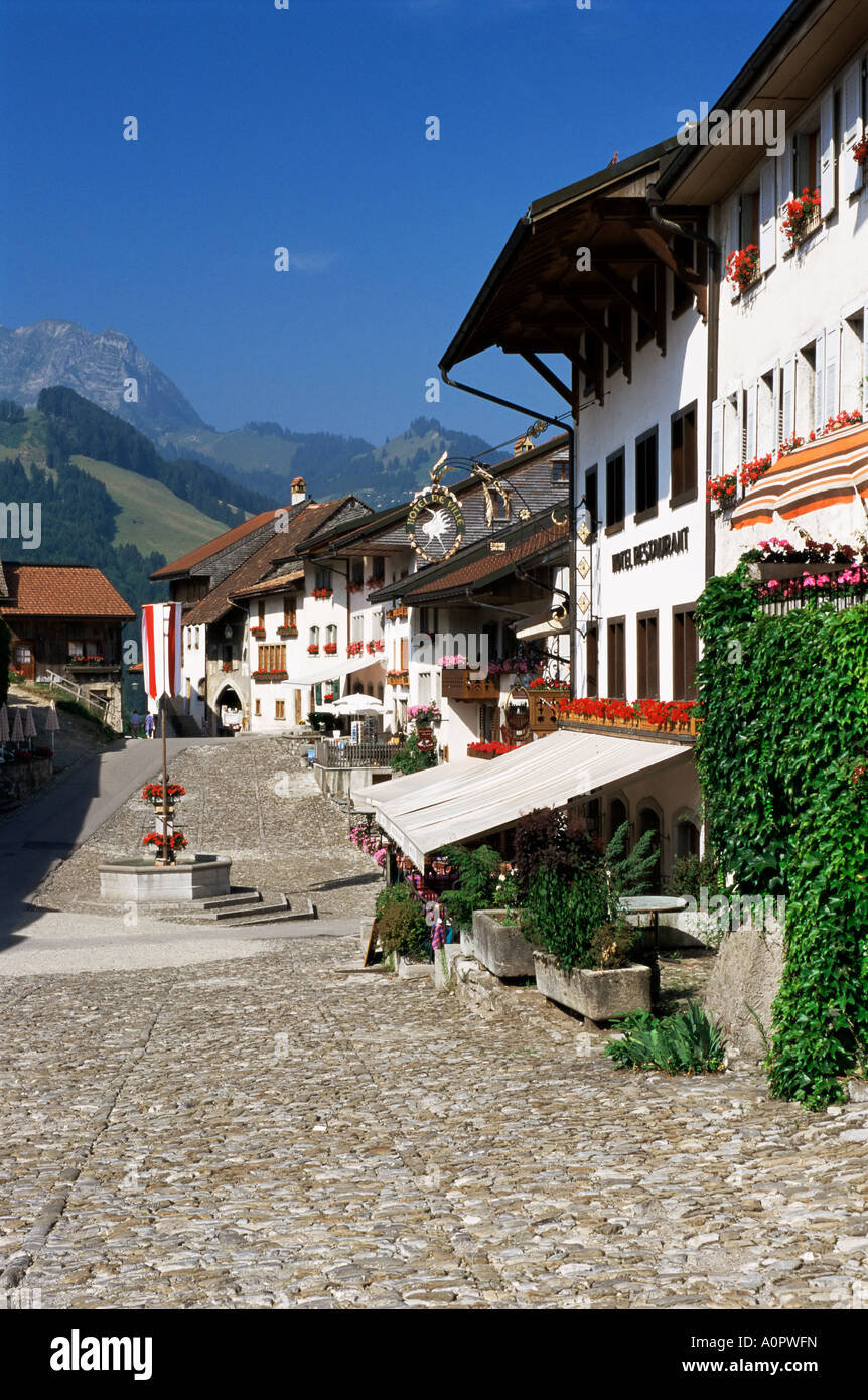 17th century houses hi-res stock photography and images - Alamy