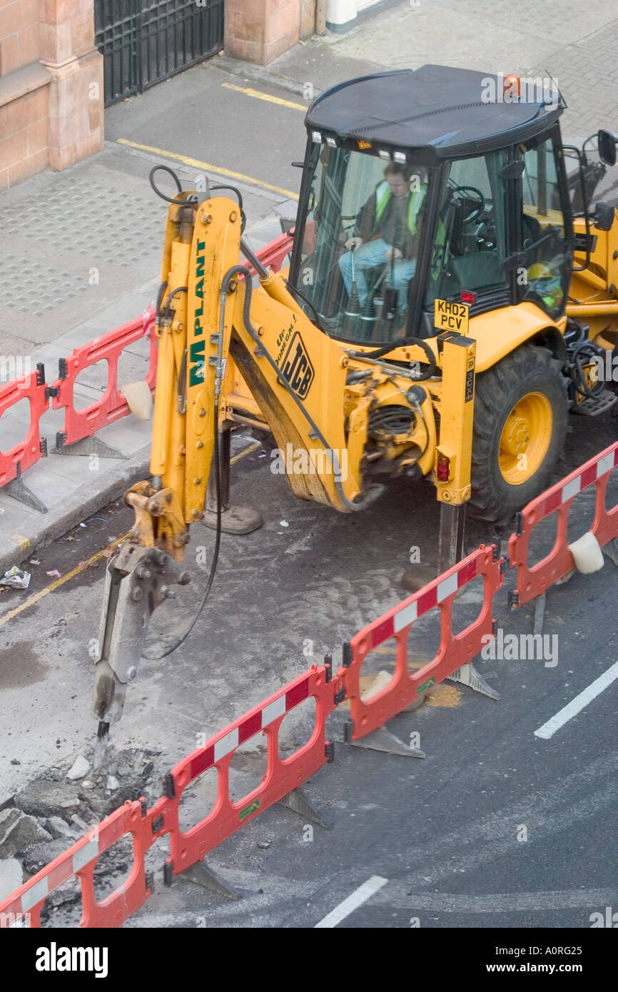 Road digging up tarmac hires stock photography and images Alamy
