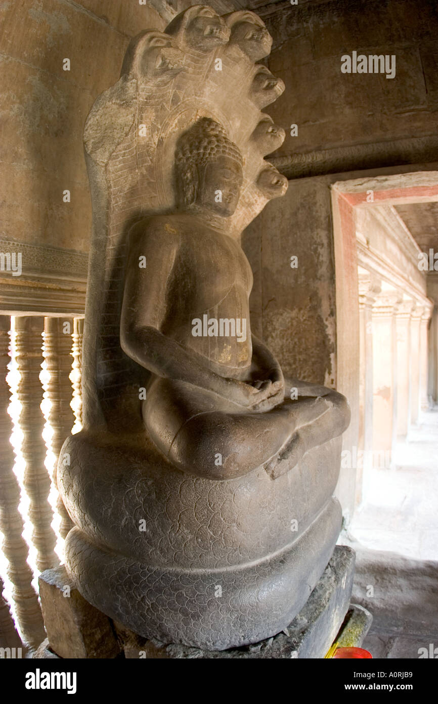 Buddhist sculputre hi-res stock photography and images - Alamy