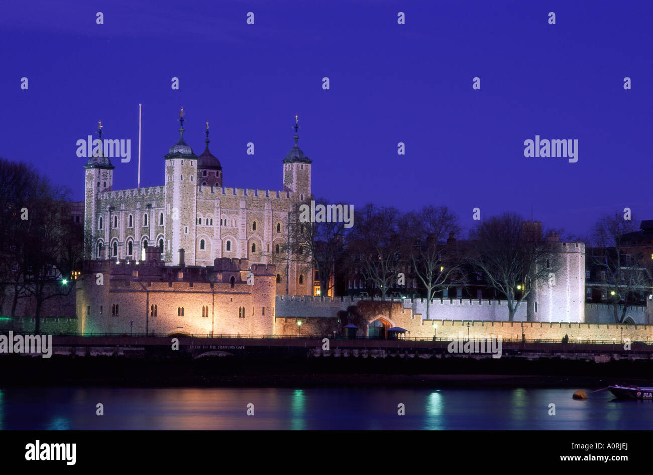 Tower of London River Thames night Stock Photo