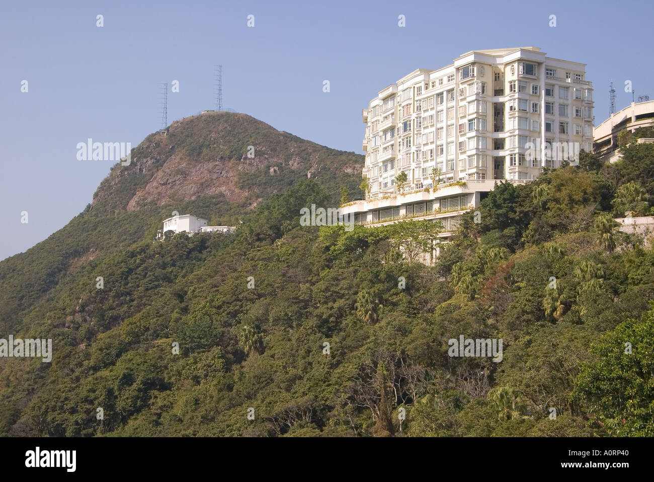 Dh Mount Austin Rd Victoria Peak Hong Kong Mount Austin Road Flat Residential Buildings In Apartment Block Housing Stock Photo Alamy