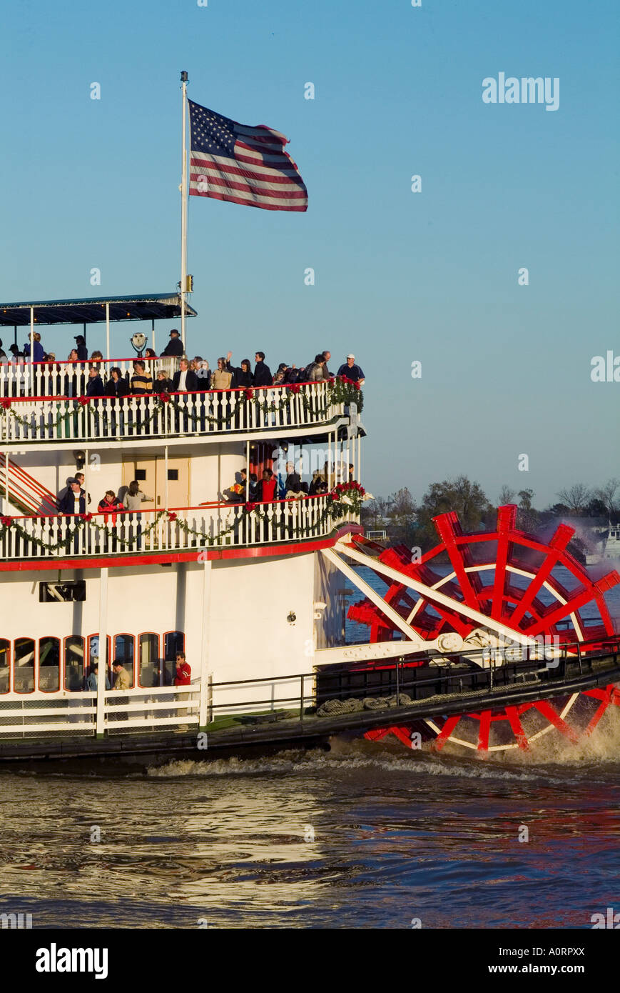American Cruise Lines - Mississippi River Paddlewheelers ... Paddle Wheelers Stock Photos & Paddle Wheelers Stock ...