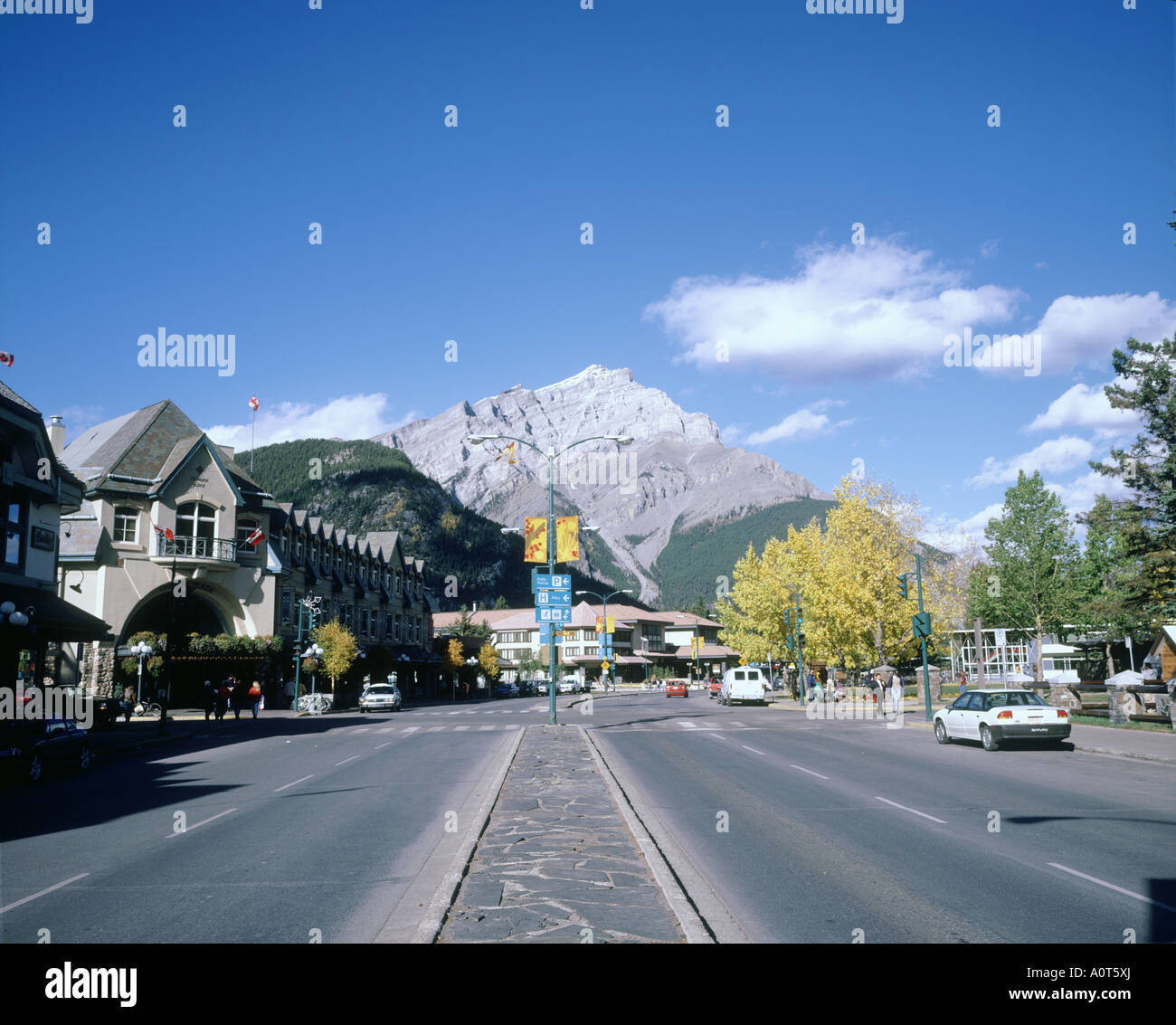 Banff National Park World Heritage Stock Photo - Alamy