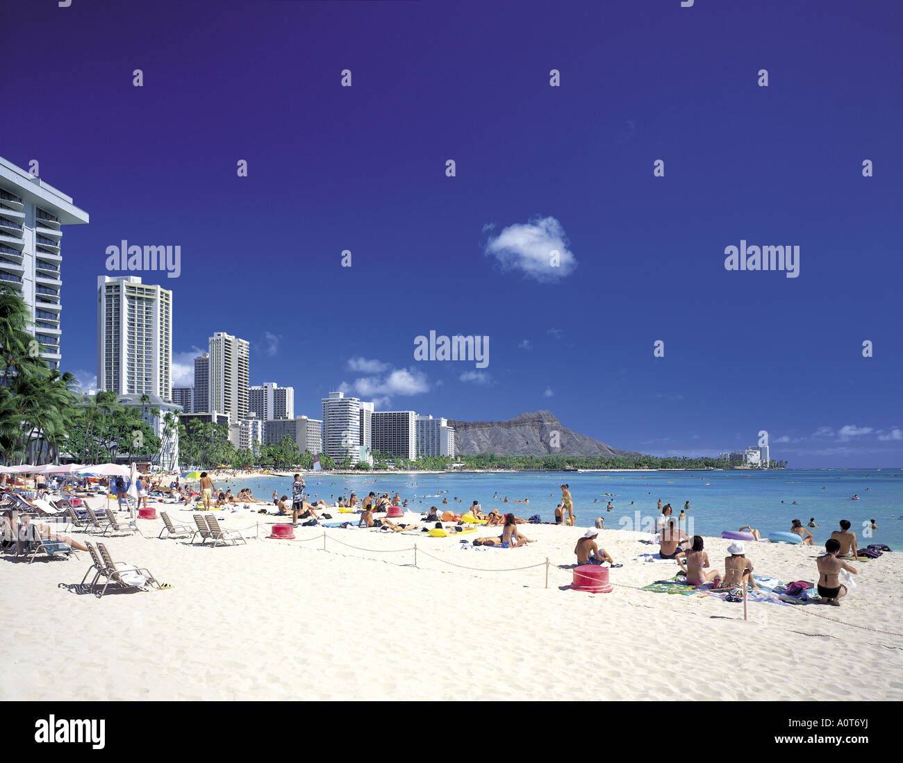 Waikiki Beach Diamond Head Stock Photo - Alamy