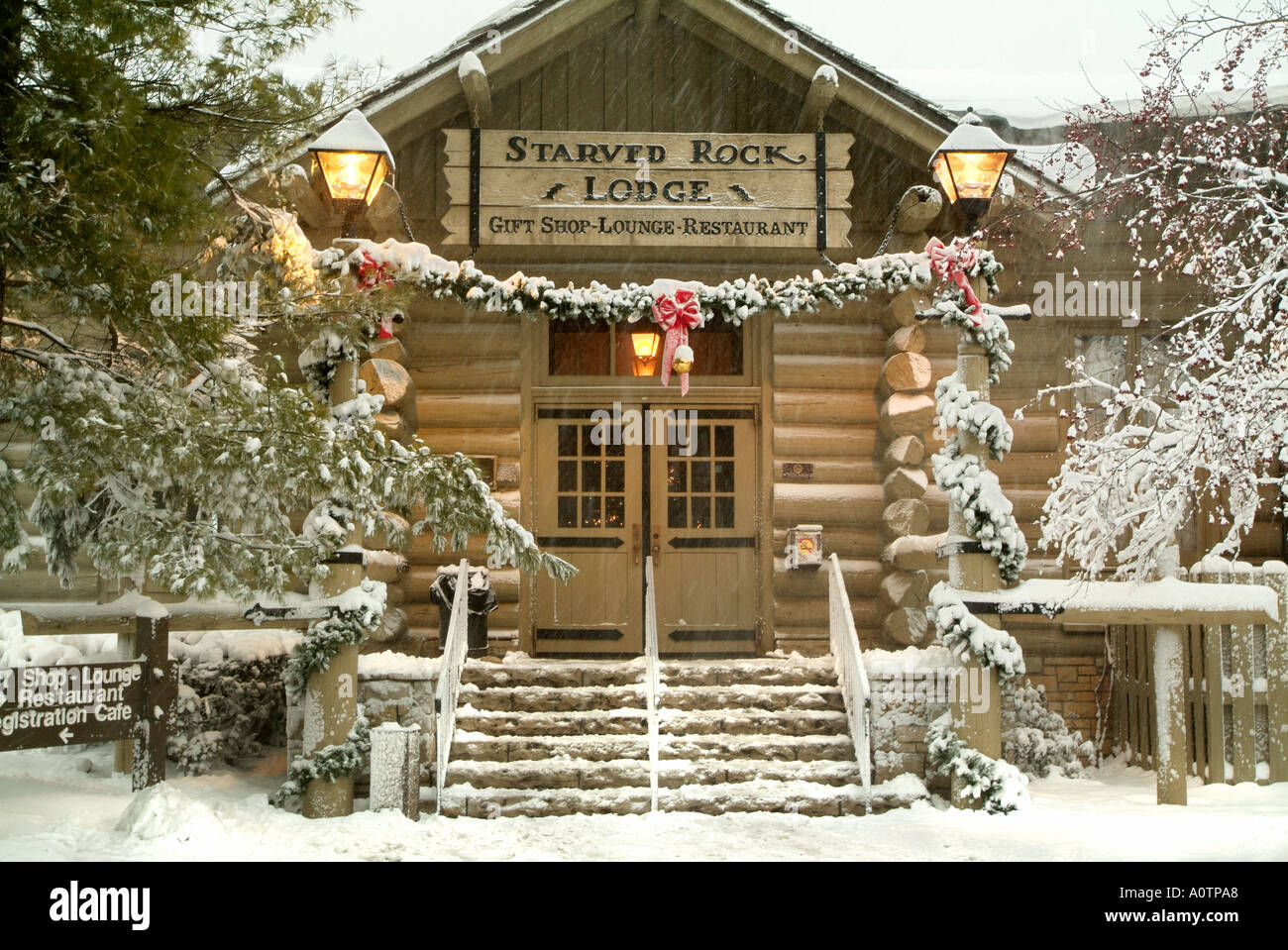 Starved Rock hotel and lodge in Starved Rock State Park Illinois Stock  Photo - Alamy