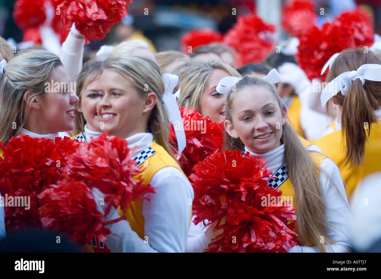 Cheerleaders in checker cab uniforms in the 2005 Macy's Thanksgiving