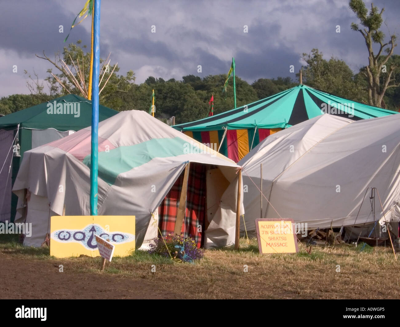 yurt at Glastonbury festival 2004 Stock Photo Alamy