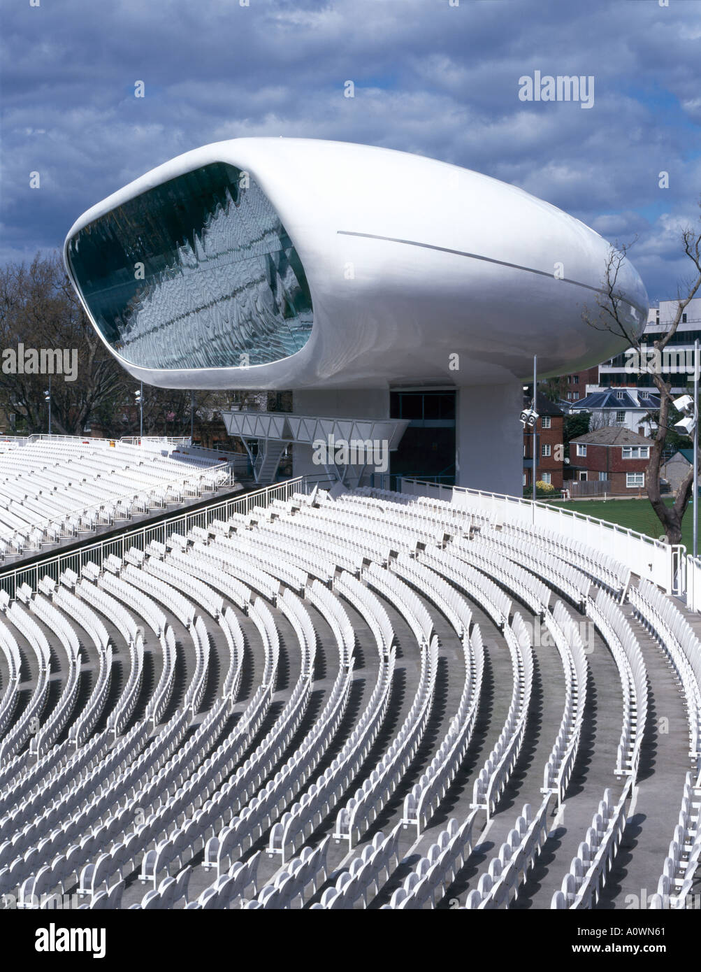 Lords cricket ground hi-res stock photography and images - Alamy