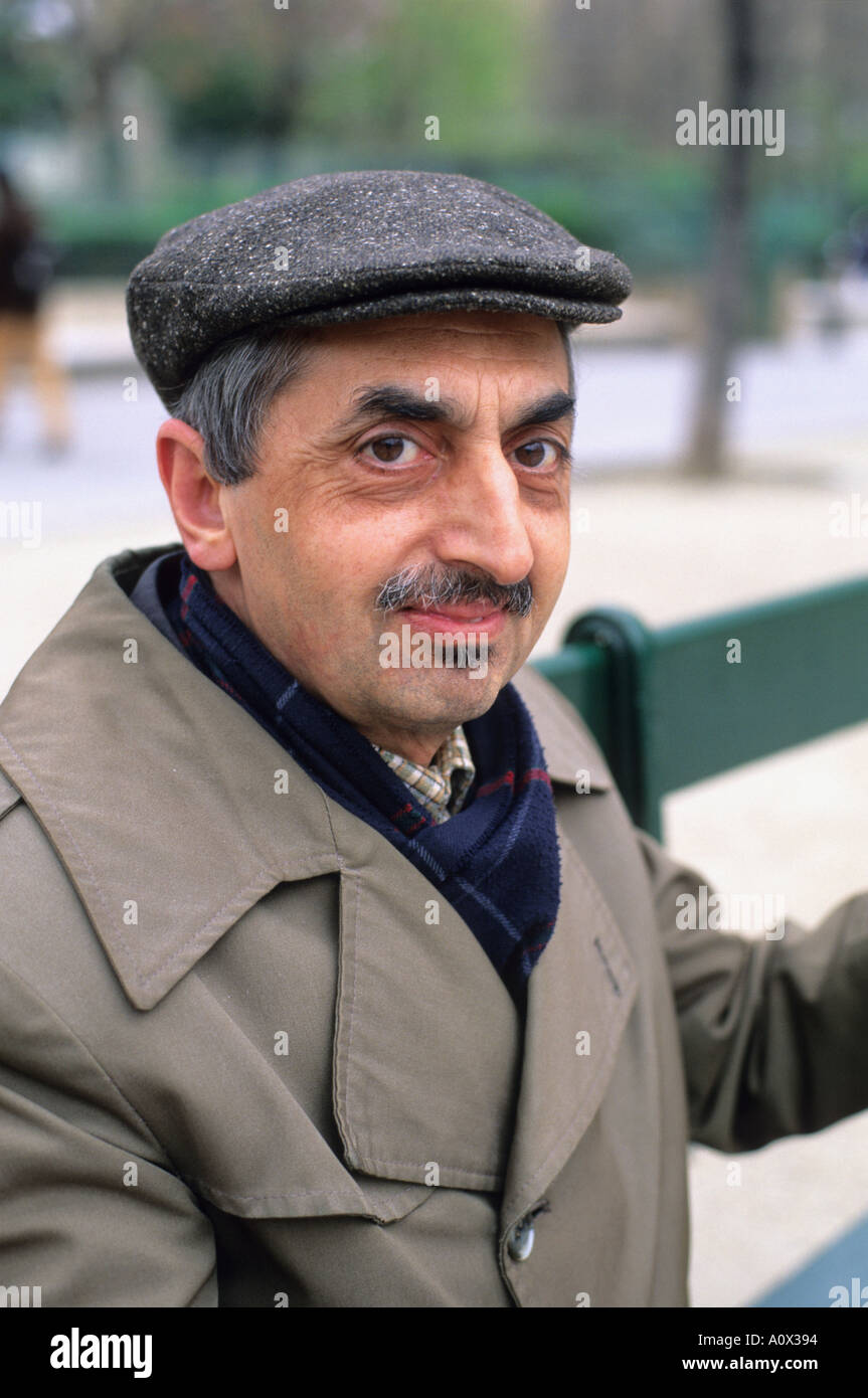 French man hat hi-res stock photography and images - Alamy