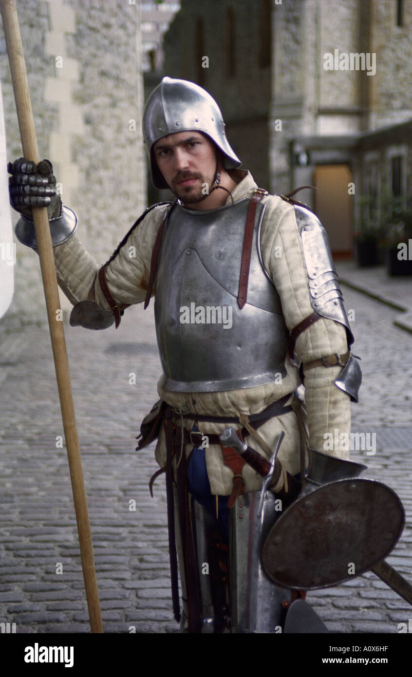 Standing guard medieval hi-res stock photography and images - Page ...