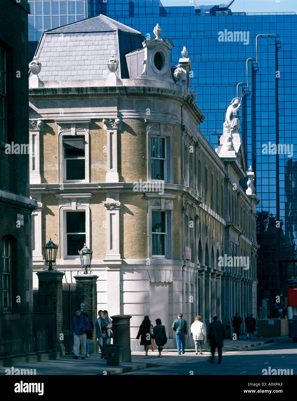 Billingsgate market hires stock photography and images Alamy