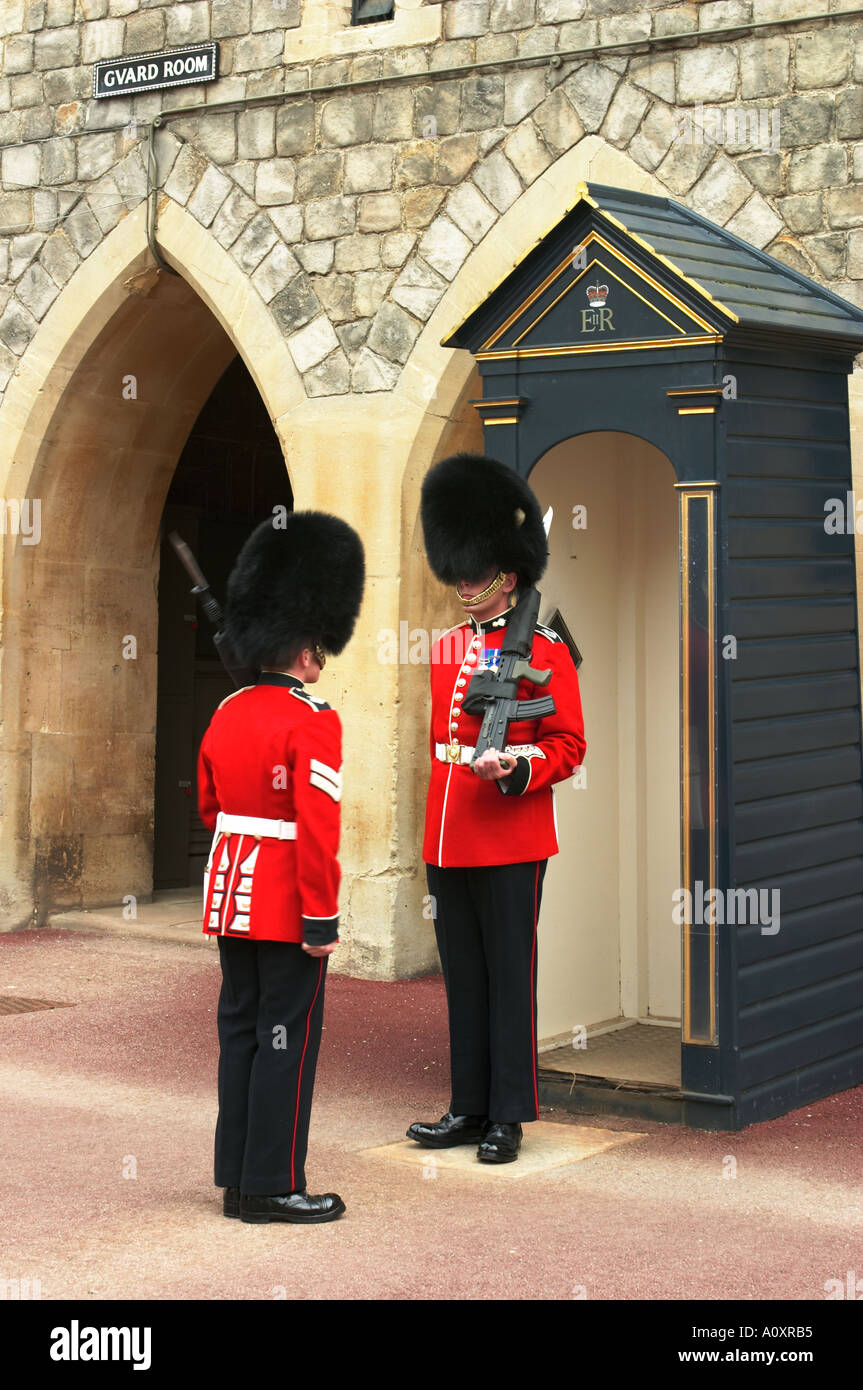 英国製 金属フィギュア The Sentry Box 第15/19国王ロイヤル 30+ Sentry Box Of The Danish Royal Guard Stock Photos, Pictures