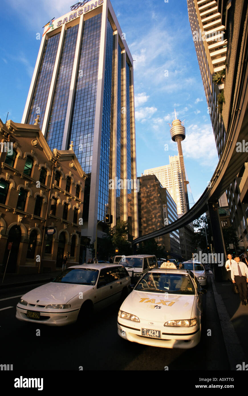 23rd December 2018, Sydney NSW Australia : Streetview of George street with  people walking on tram rails in Sydney NSW Australia Stock Photo - Alamy
