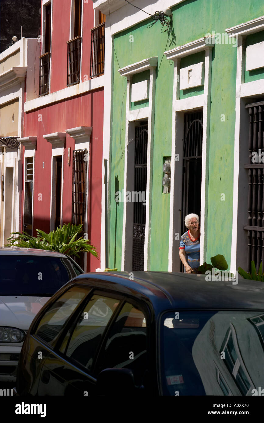 San juan puerto rico street cars hi-res stock photography and images ...