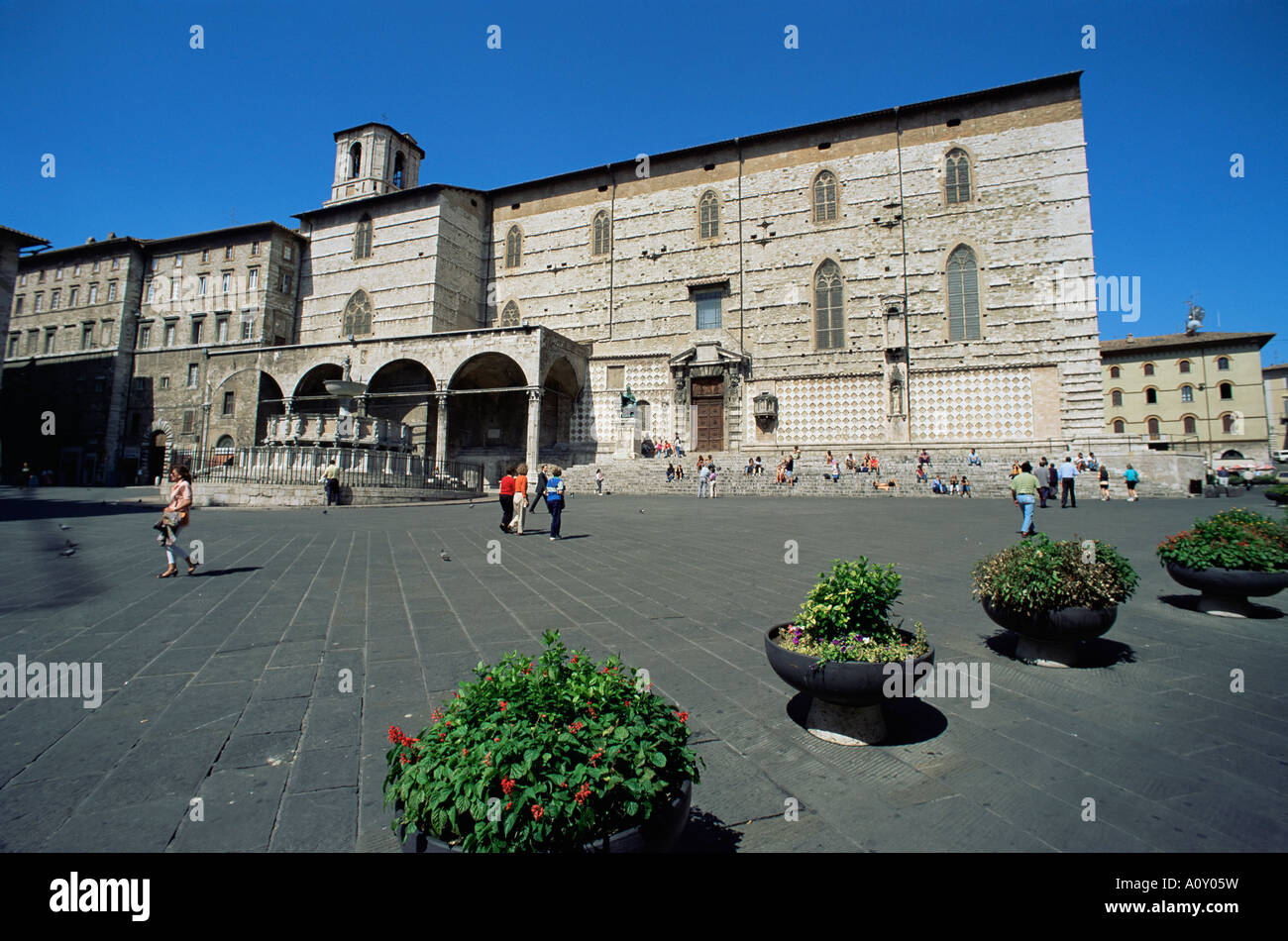 Cathedral and Fontana Maggiore Piazza IV Novembre Perugia Umbria Italy Europe Stock Photo