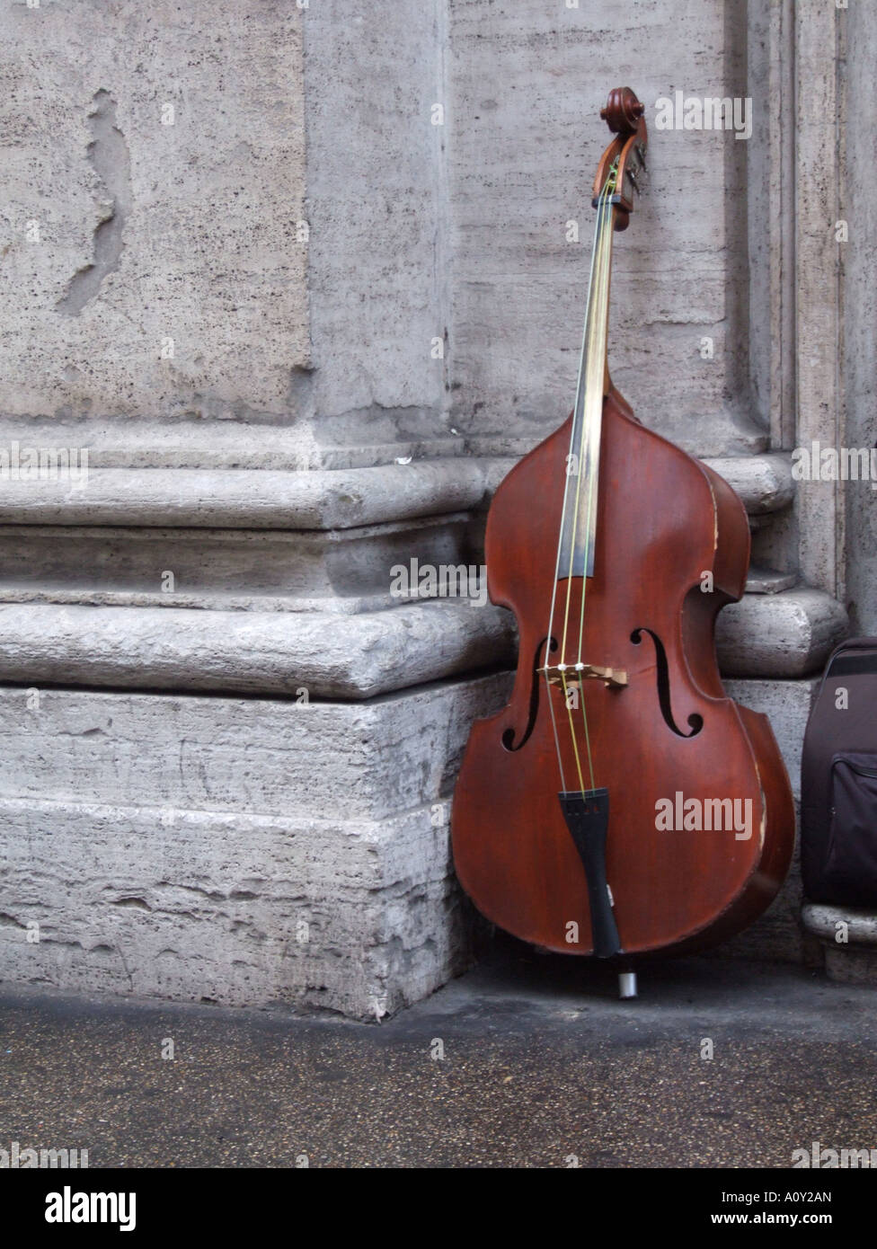 Italy double bass man hi-res stock photography and images - Alamy