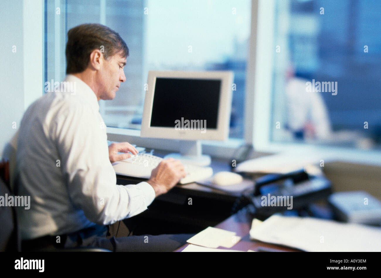 Profile Computer Work Office work side profile hi-res stock photography and images - Alamy