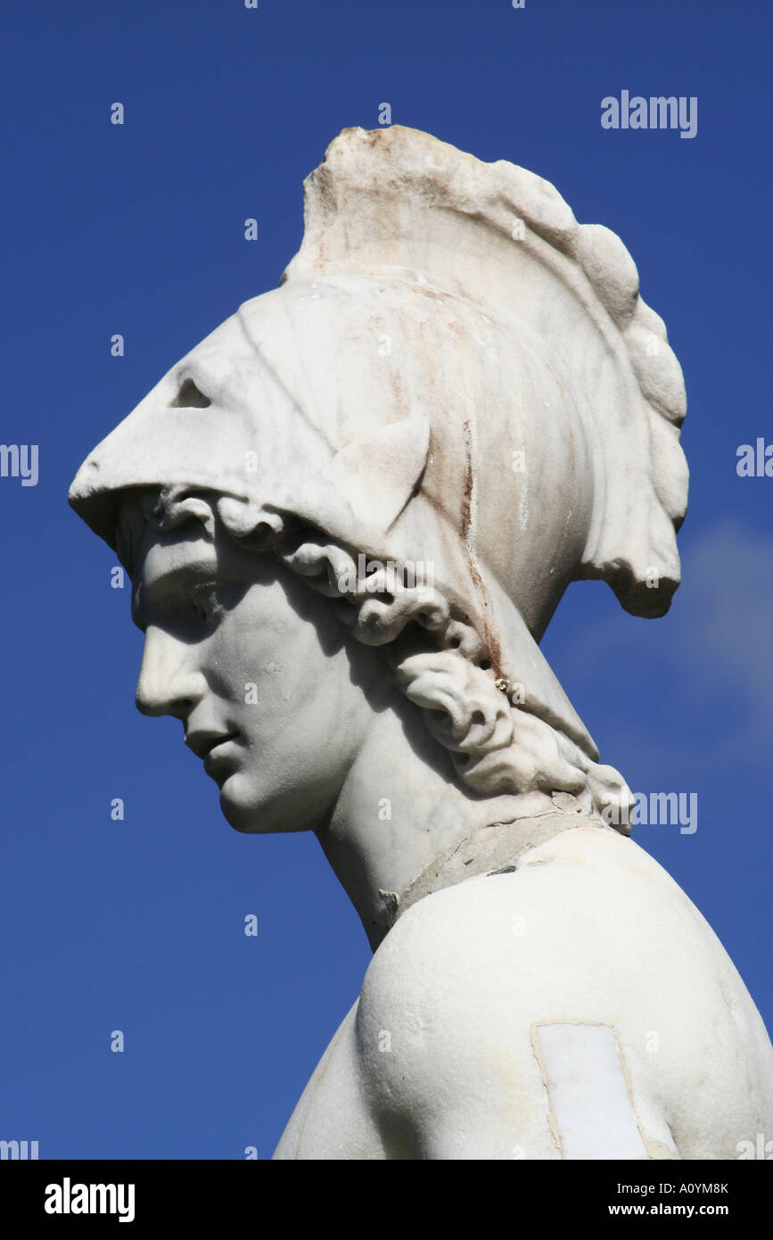Statue Drummond Castle Gardens Crieff Stock Photo Alamy