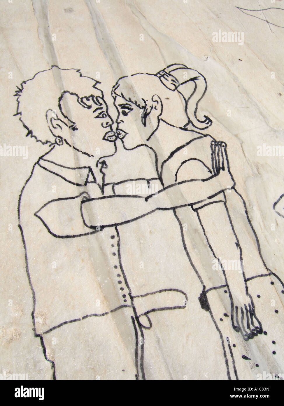 couples kissing drawing