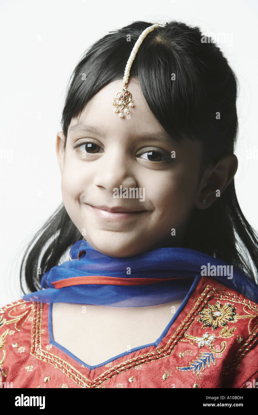 Portrait of a girl smiling Stock Photo - Alamy