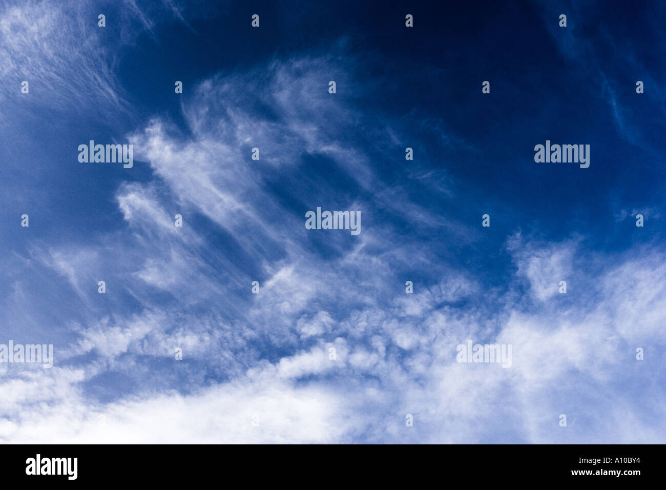Cloud blue sky background hi-res stock photography and images - Alamy