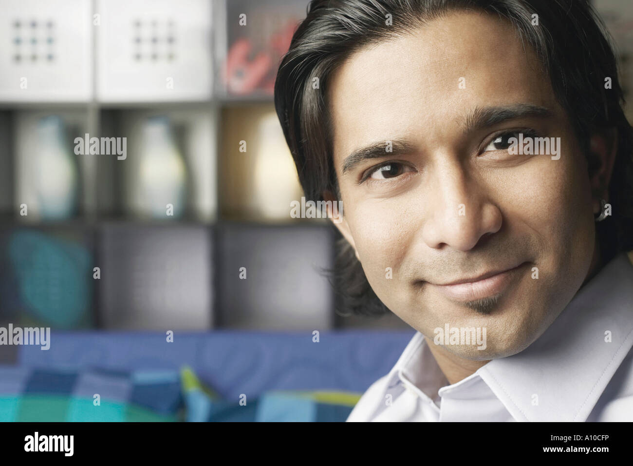 Portrait of a young man smiling Stock Photo - Alamy