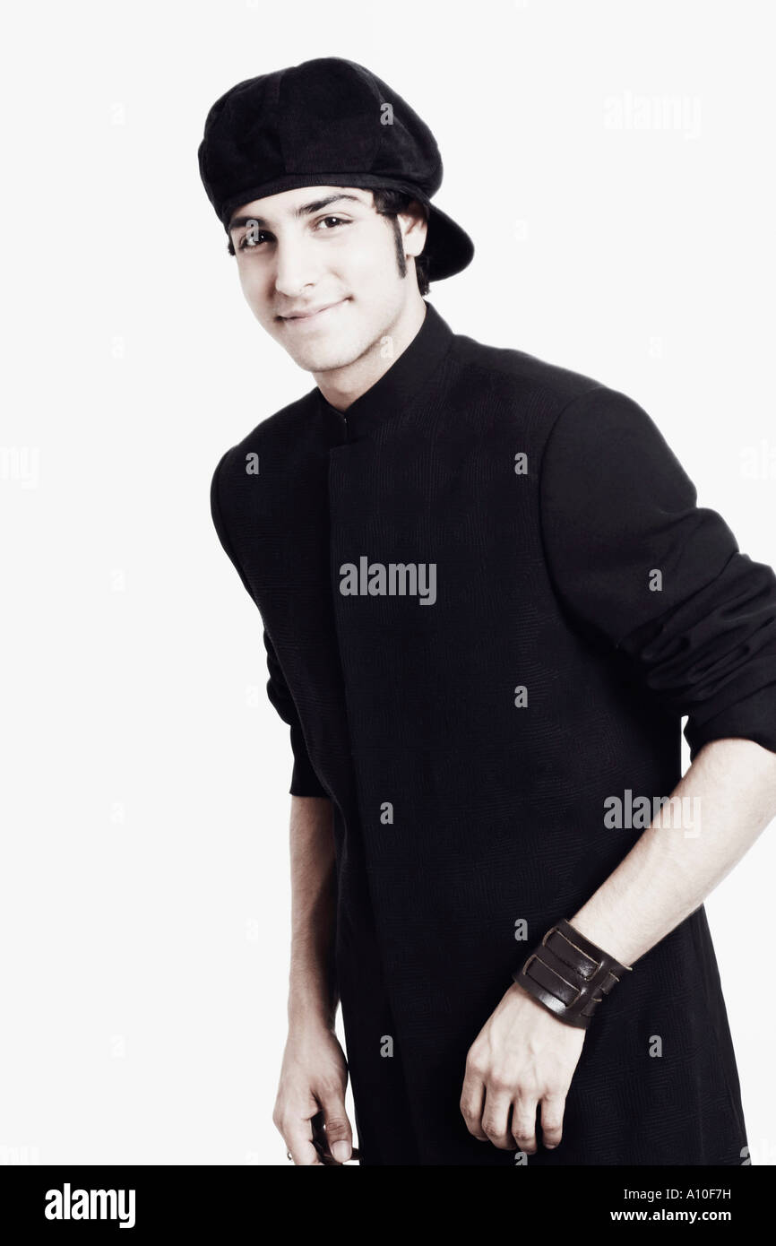 Portrait of a young man smiling Stock Photo - Alamy