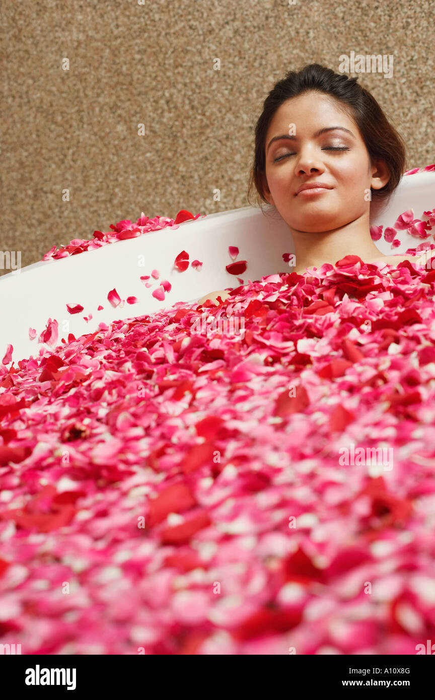 Woman in bathtub full view hi-res stock photography and images - Alamy