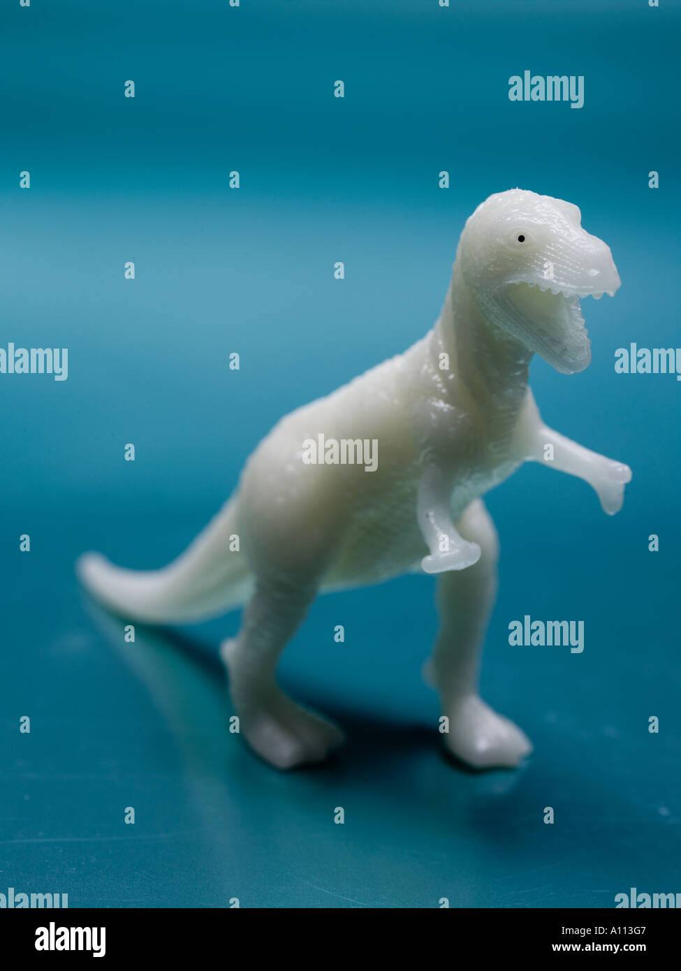Plastic Raptors dinosaur raptor carnivore prehistoric animal toy plastic child children ...
