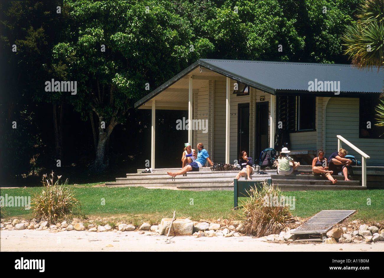 Awaroa Hut Awaroa Inlet Able Tasman National Park Stock Photo - Alamy