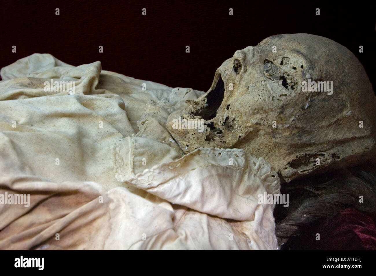 A mummified corpse in the Museum of mummies (Guanajuato - Mexico). Momie du 'Museo de las Momias' (Guanajuato - Mexique). Stock Photo