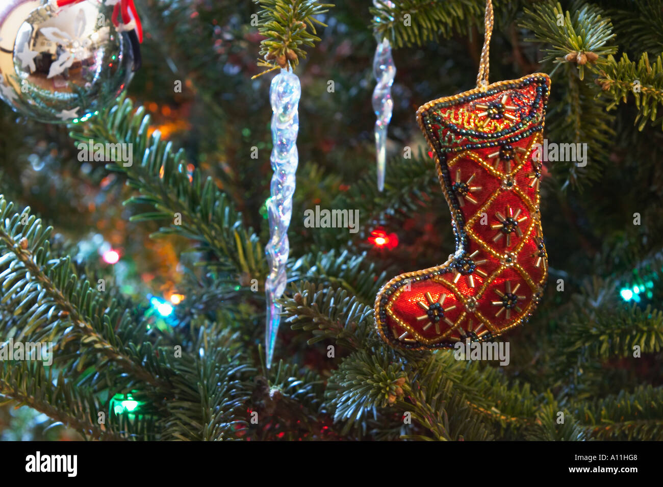 Trim up a christmas tree hi-res stock photography and images - Alamy