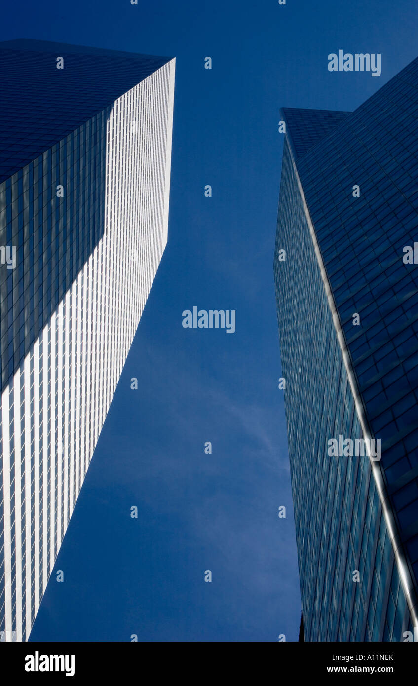 Skyscrapers manhattan hi-res stock photography and images - Alamy