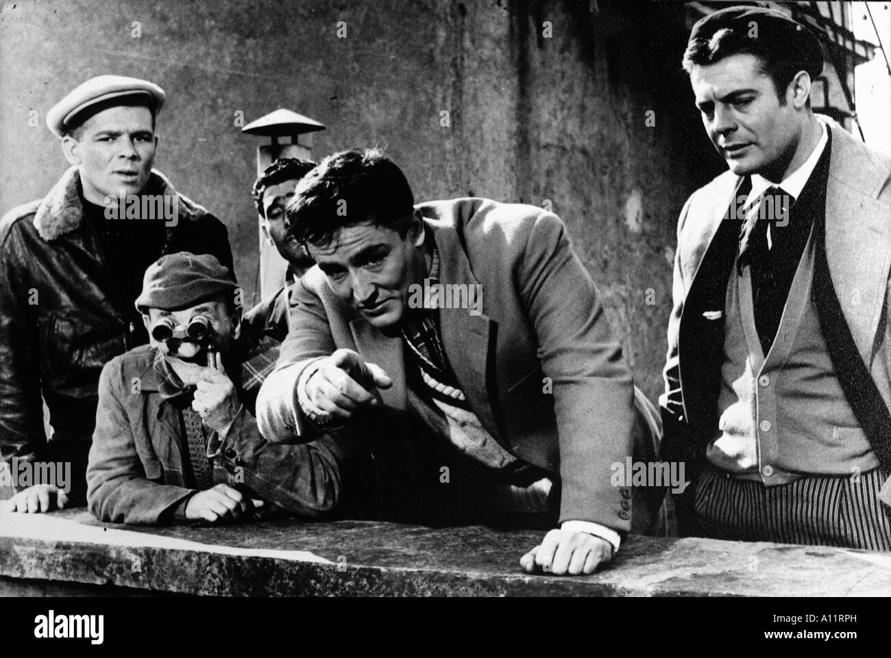 Le pigeon Year 1958 Director Mario Monicelli Marcello Mastroianni Renato Salvatori Tiberio Murgia Toto Vittorio Gassman Stock Photo