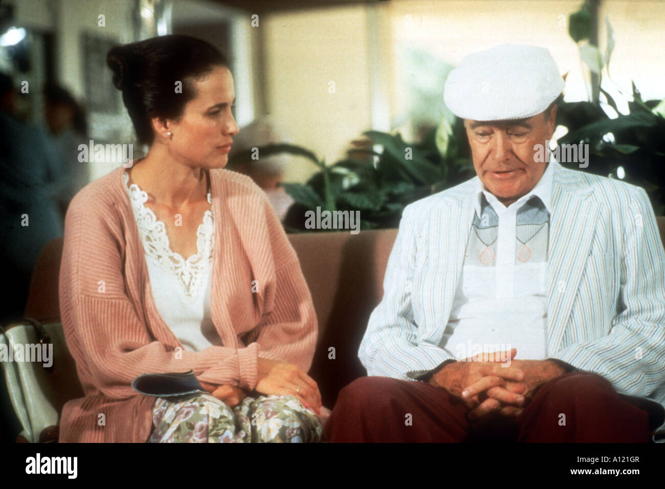 Short Cuts Year 1993 Director Robert Altman Andie McDowell Jack Lemmon Based upon Raymond Carver s book Stock Photo