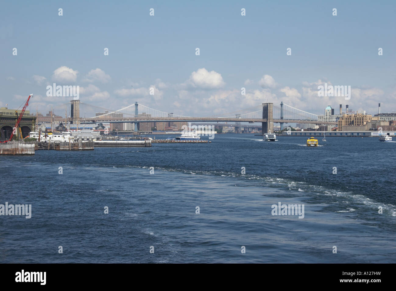 Brooklyn suspension bridge hi-res stock photography and images - Alamy