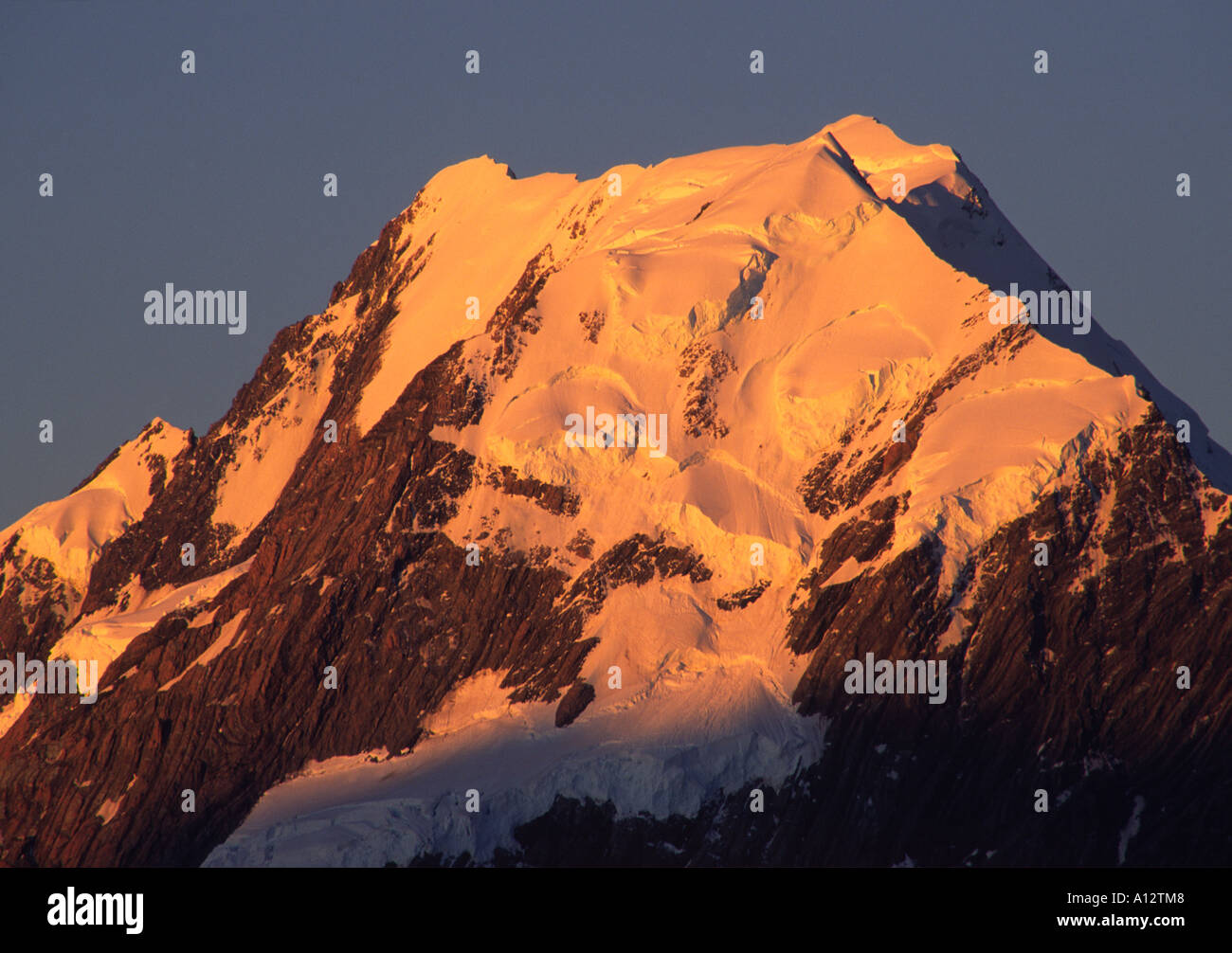 Mount Cook Summit Ridge, New Zealand Stock Photo Alamy