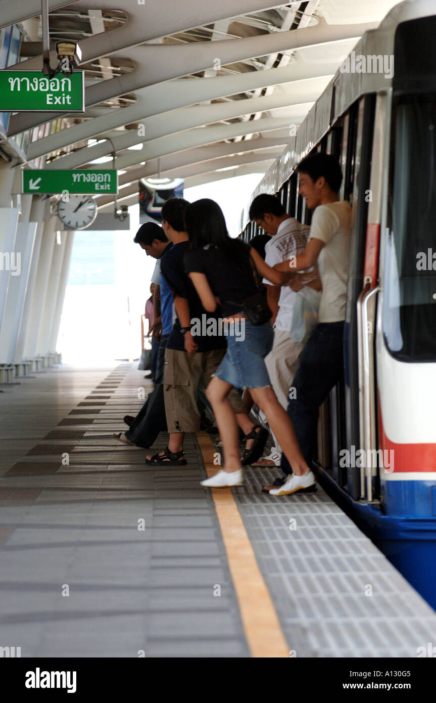 Bts Skytrain Bangkok Thailand Stock Photo Alamy Bts Skytrain Bangkok Thailand Stock Photo Alamy