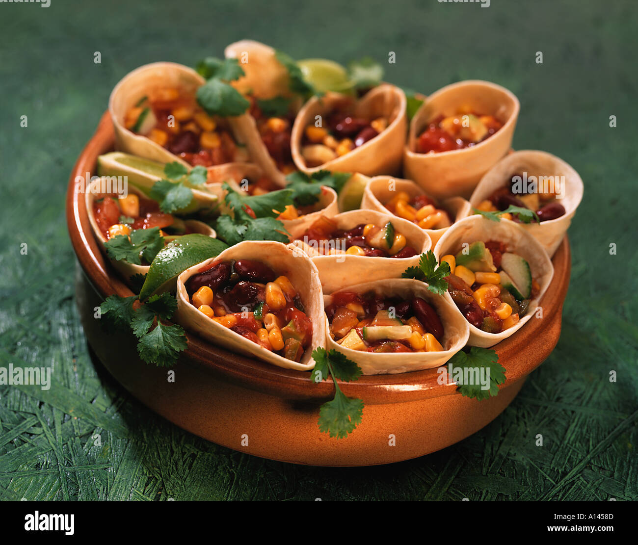 MEXICAN FAJITAS IN BOWL Stock Photo Alamy