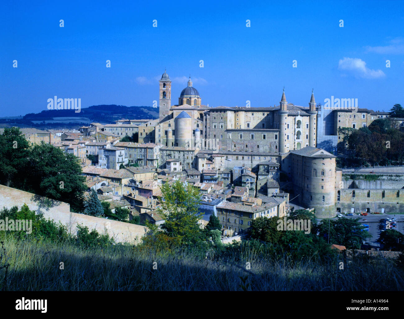 Urbino skyline hi-res stock photography and images - Alamy