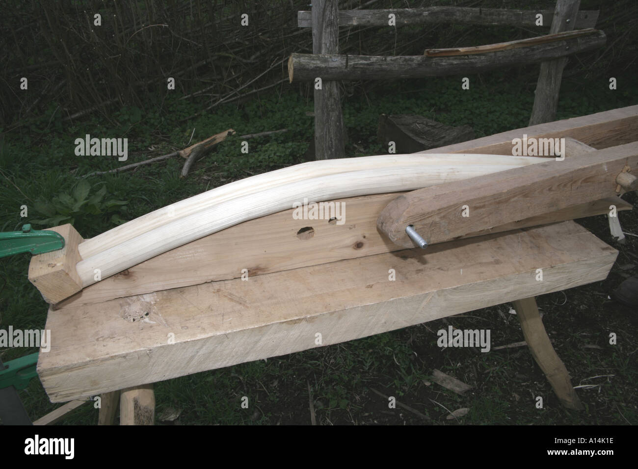 Wood bending jig hires stock photography and images Alamy