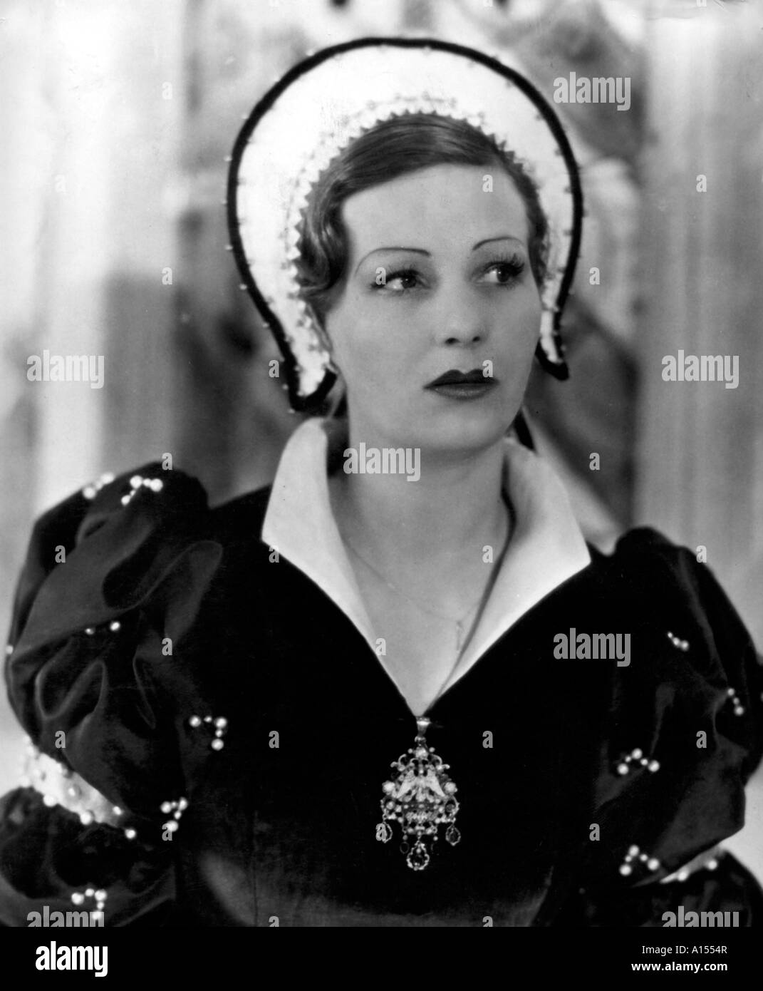 The Private Life Of Henry VIII Year 1933 Director Alexander Korda Merle Oberon Stock Photo