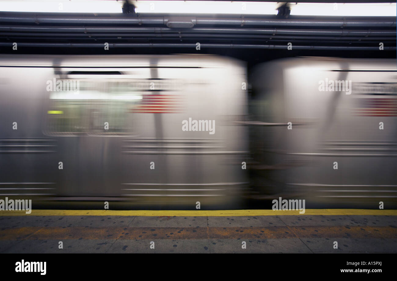 New york subway train in tunnel hi-res stock photography and images - Alamy