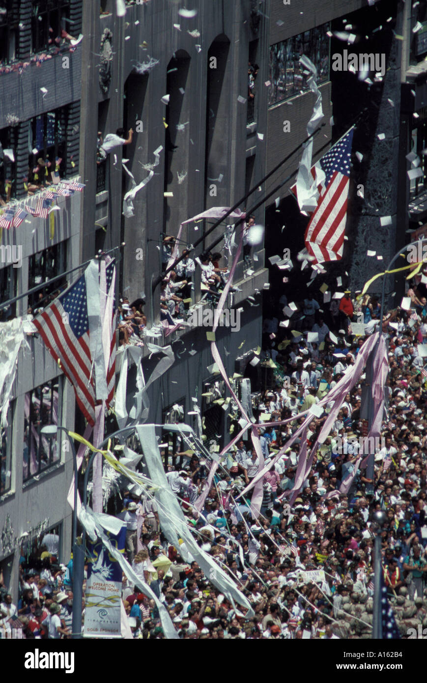 PEOPLE PARADE TICKER TAPE HOME PARADE NEW YORK CITY USA Stock