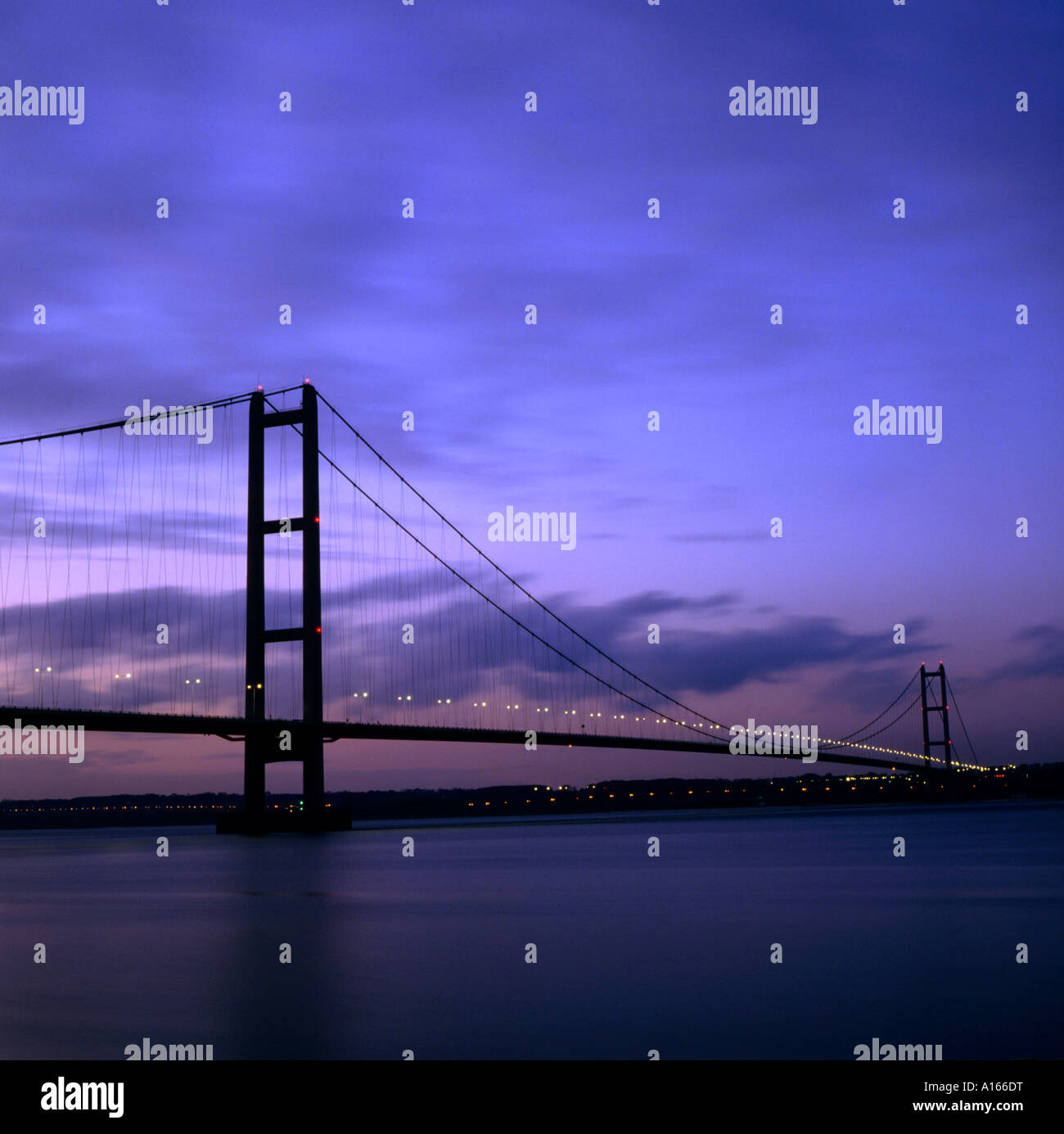 Humber bridge at night Hull Humberside UK Stock Photo - Alamy