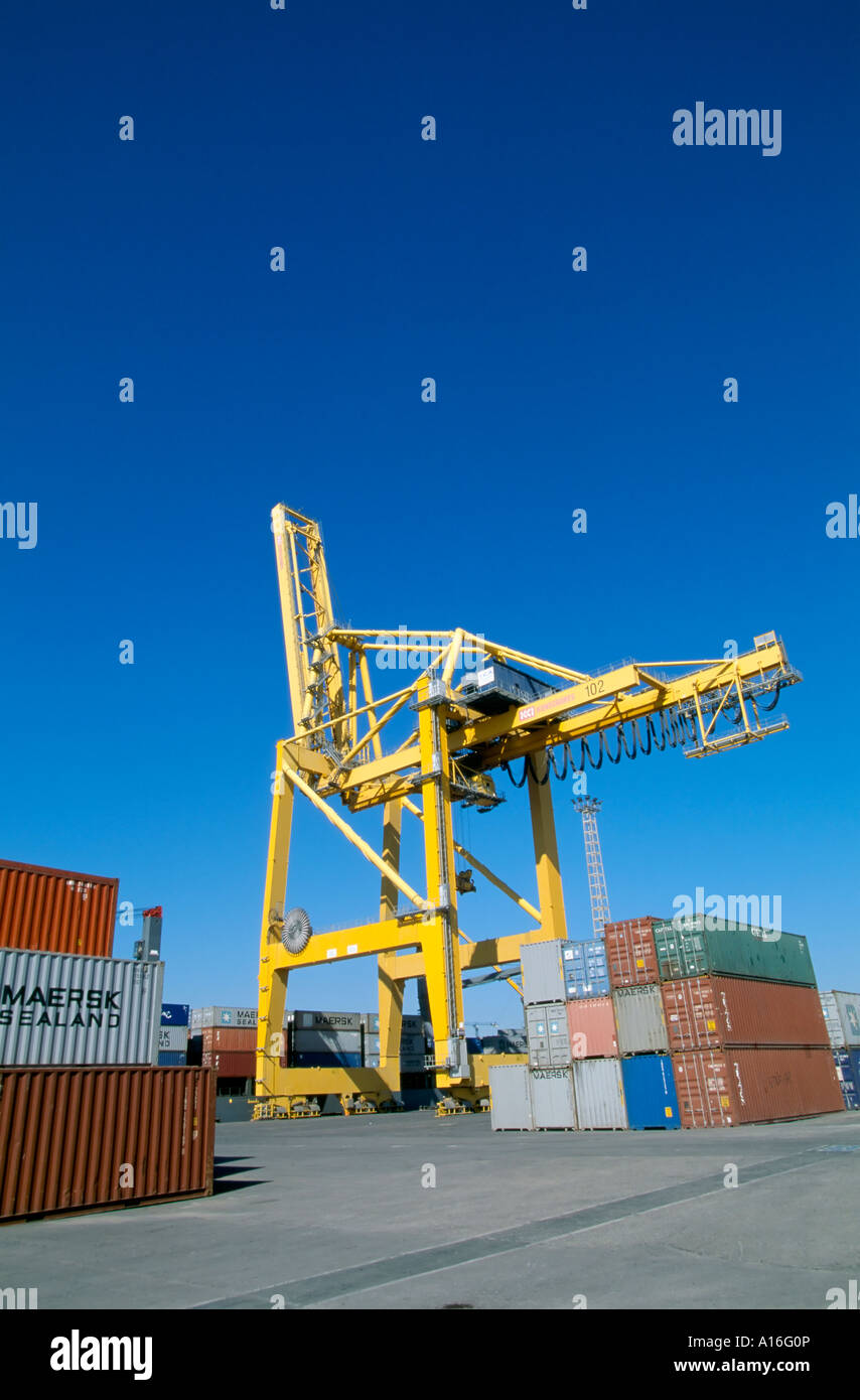 Containerized transport hi-res stock photography and images - Alamy