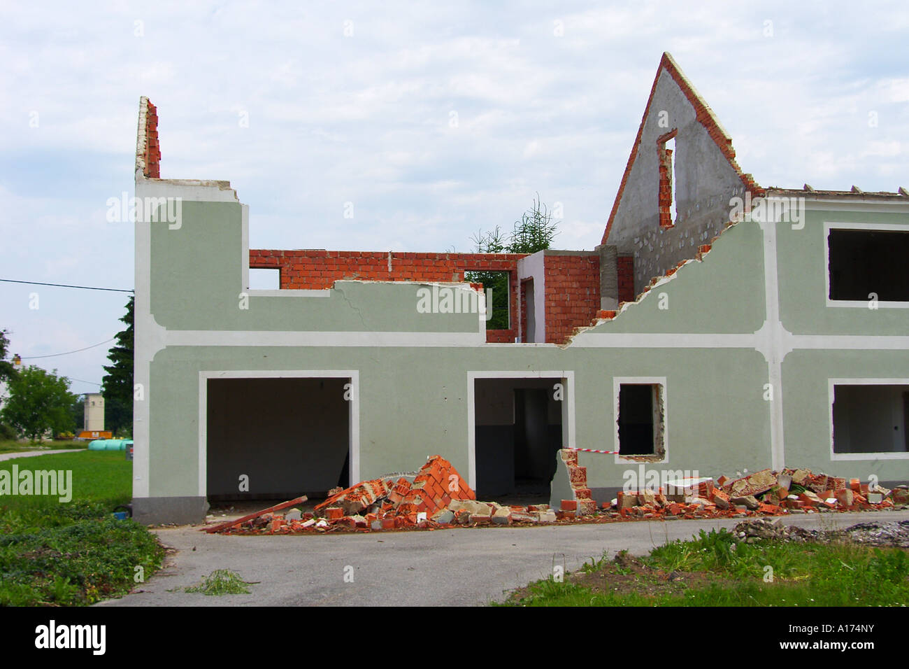 house without roof Stock Photo - Alamy